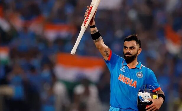 ‘தலைவணங்குகிறோம் தலைவா’ கிரிக்கெட்டின் அரசன்! ரசிகர்களின் விடிவெள்ளி விராட் கோலி!