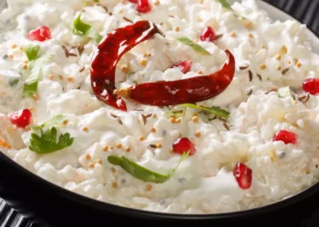 செம டேஸ்டியான தயிர்சாதம் செய்வது எப்படி? ரொம்ப சிம்பிள்!