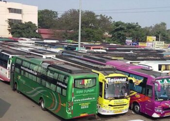 Omni Buses Strike: தமிழ்நாட்டில் ஆம்னி பேருந்துகள் இன்று முதல் திடீர் ஸ்டிரைக் – அப்போ 1 லட்சம் பயணிகள் கதி?