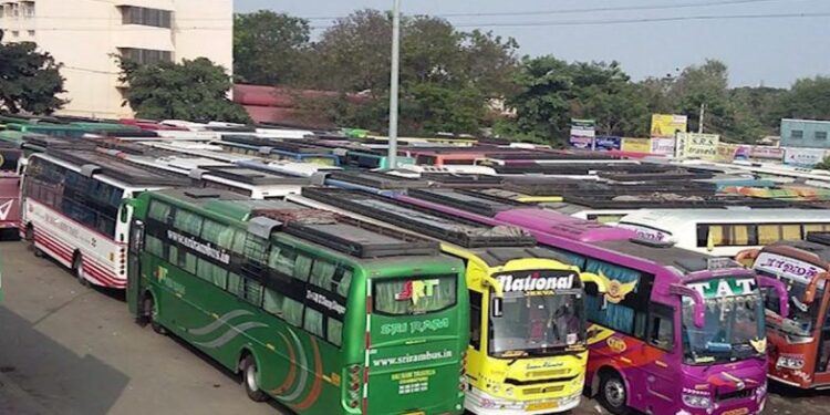 Omni Buses Strike: தமிழ்நாட்டில் ஆம்னி பேருந்துகள் இன்று முதல் திடீர் ஸ்டிரைக் – அப்போ 1 லட்சம் பயணிகள் கதி?