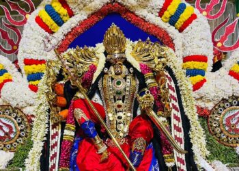 குலசையில் பிரம்மாண்டமாக நடந்த மகிஷா சூரசம்ஹாரம் – பக்தர்கள் பரவசம்