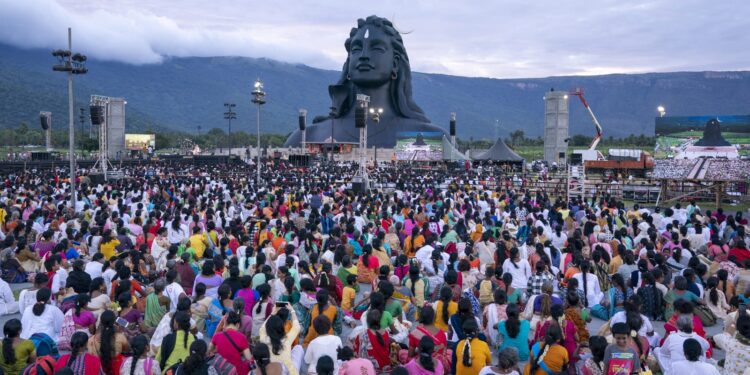 Isha: 2023ம் ஆண்டில் 80 லட்சம் பேர் ஆதியோகியை காண வருகை! ஜனவரி 1ம் தேதி மட்டும் 1.26 லட்சம் பேர் தரிசனம்!