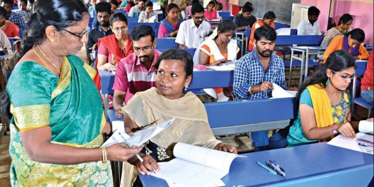 TNPSC தேர்வுக்கு தமிழக அரசின் கட்டணமில்லா பயிற்சி வகுப்புகள்! எப்படி சேர்வது? முழு விவரம்
