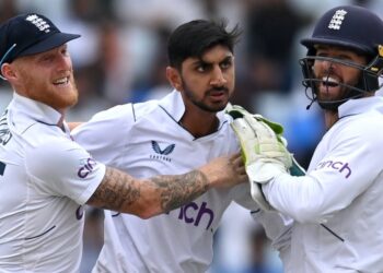 Shoib Bashir: இந்தியாவை சுழலால் மிரட்டும் சோயிப் பஷீர்! எப்படி கிடைத்தது வாய்ப்பு?