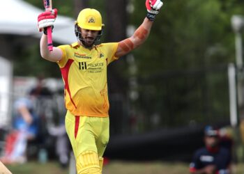 39 வயதிலும் சதம்! அமெரிக்க மண்ணில் பட்டாசாய் வெடித்த டுப்ளிசிஸ்!