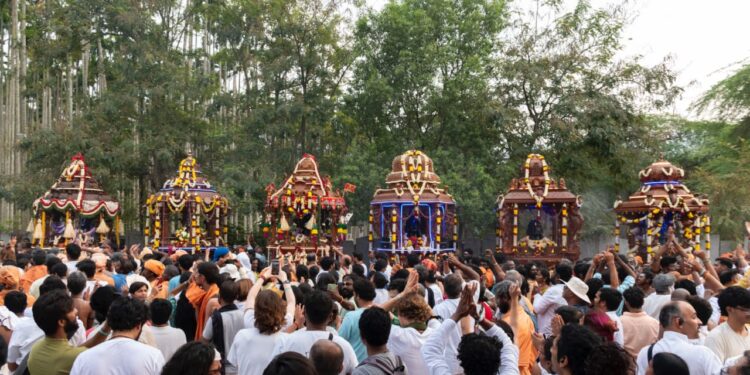 Maha Shivratri: மகாசிவராத்திரி; நாளை முதல் வேலூரில் ஆதியோகி ரத யாத்திரை – 3 மாநிலங்களிலிருந்து பாத யாத்திரை!