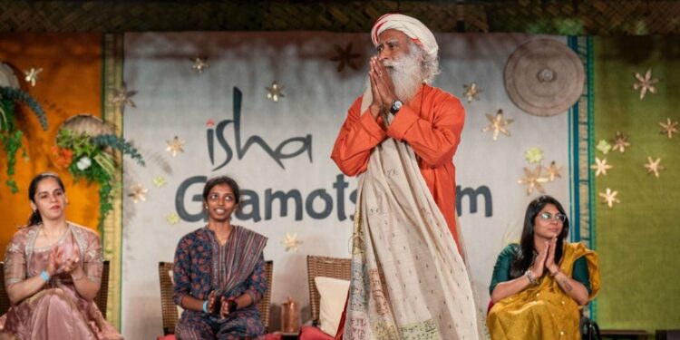 சத்குருவின் ஈஷா கிராமோத்சவம் நாட்டை விளையாட்டில் வல்லரசாக்கும் – மத்திய அமைச்சர்