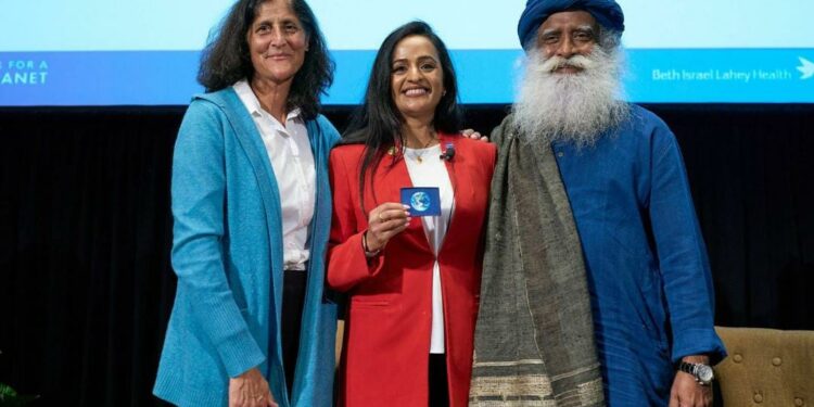 ஒத்துழைப்பாலே விண்வெளி துறையில் அதிகம் சாதிக்க இயலும்.. சுனிதா வில்லியம்சனுடனான கலந்துரையாடலில் சத்குரு கருத்து